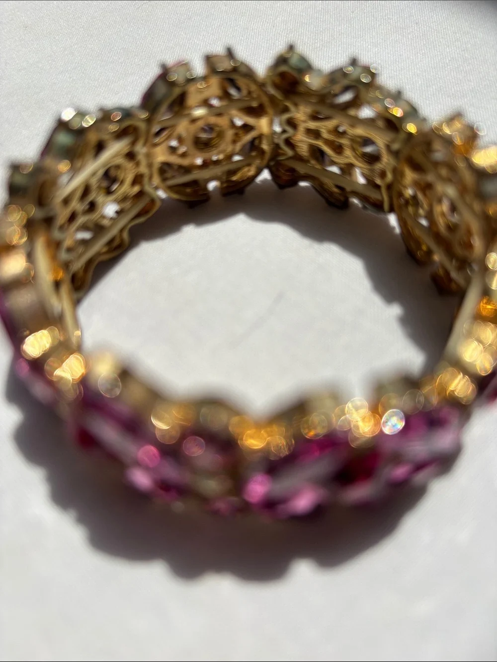 N/A elegant gold